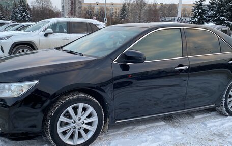 Toyota Camry, 2011 год, 1 850 000 рублей, 3 фотография