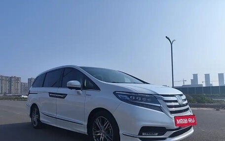 Honda Elysion, 2021 год, 2 800 000 рублей, 3 фотография