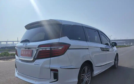 Honda Elysion, 2021 год, 2 800 000 рублей, 15 фотография