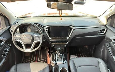 Isuzu D-Max, 2022 год, 3 830 000 рублей, 7 фотография