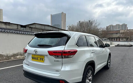 Toyota Highlander III, 2021 год, 2 650 000 рублей, 16 фотография
