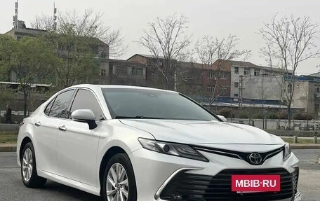 Toyota Camry, 2021 год, 1 980 000 рублей, 3 фотография