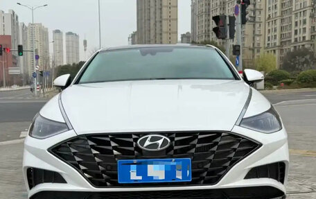 Hyundai Sonata VIII, 2021 год, 1 500 000 рублей, 2 фотография