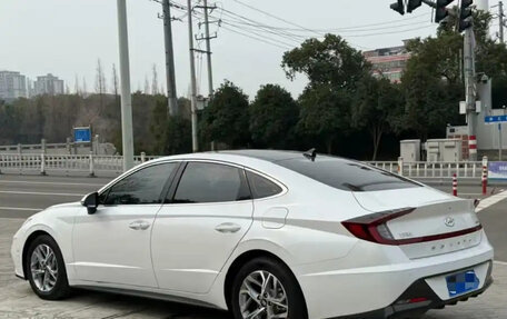 Hyundai Sonata VIII, 2021 год, 1 500 000 рублей, 6 фотография