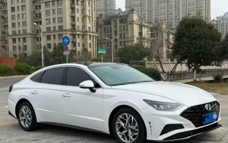 Hyundai Sonata VIII, 2021 год, 1 500 000 рублей, 3 фотография