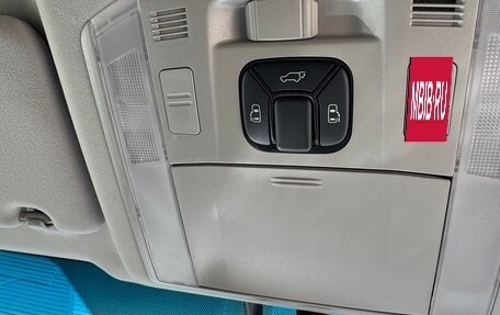 Toyota Vellfire I, 2012 год, 2 750 000 рублей, 15 фотография
