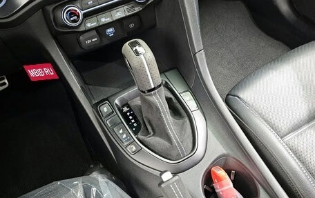Hyundai Veloster II, 2021 год, 2 143 000 рублей, 10 фотография