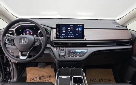 Honda Odyssey IV, 2024 год, 4 000 000 рублей, 11 фотография