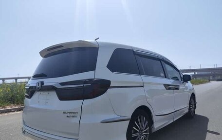 Honda Elysion, 2022 год, 3 250 000 рублей, 18 фотография