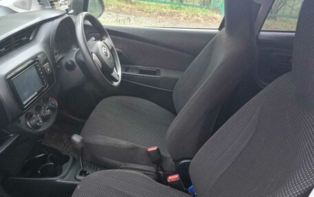 Toyota Vitz, 2018 год, 950 000 рублей, 13 фотография