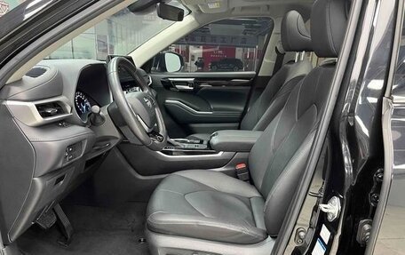 Toyota Highlander, 2021 год, 3 396 443 рублей, 6 фотография