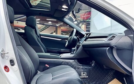Honda Civic, 2022 год, 1 600 000 рублей, 21 фотография