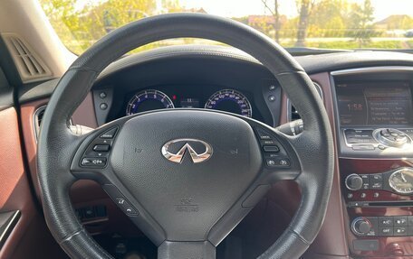 Infiniti QX50 I рестайлинг, 2014 год, 2 100 000 рублей, 28 фотография