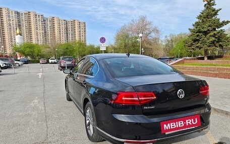 Volkswagen Passat B8 рестайлинг, 2017 год, 2 550 000 рублей, 3 фотография