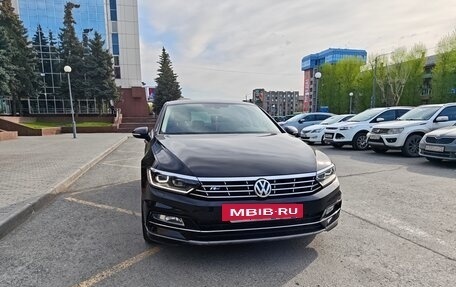 Volkswagen Passat B8 рестайлинг, 2017 год, 2 550 000 рублей, 2 фотография