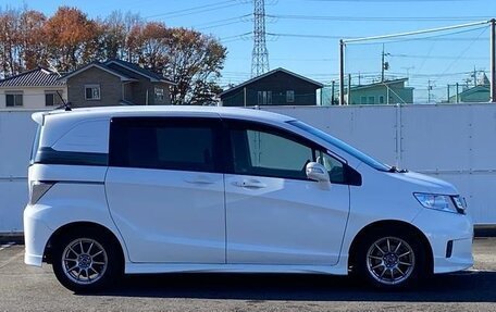 Honda Freed I, 2016 год, 869 000 рублей, 6 фотография