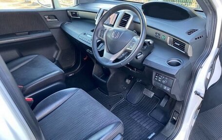 Honda Freed I, 2016 год, 869 000 рублей, 9 фотография