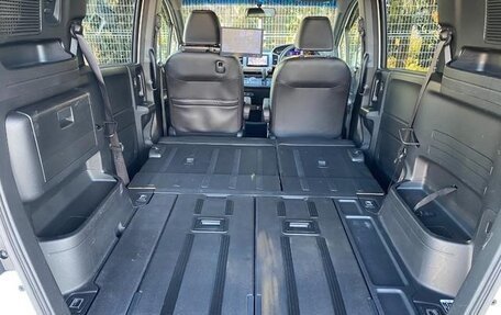 Honda Freed I, 2016 год, 869 000 рублей, 22 фотография