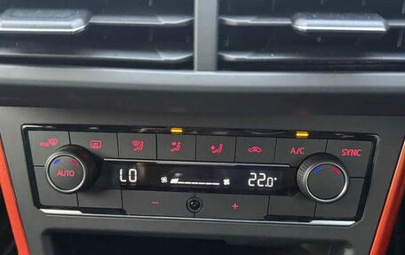Volkswagen Polo VI (EU Market), 2020 год, 996 099 рублей, 15 фотография