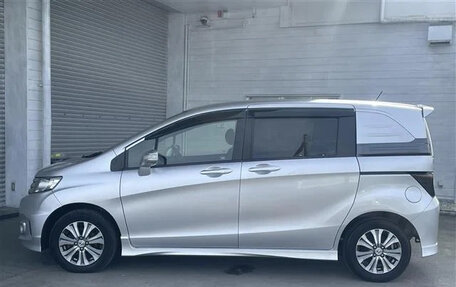Honda Freed I, 2016 год, 859 000 рублей, 7 фотография