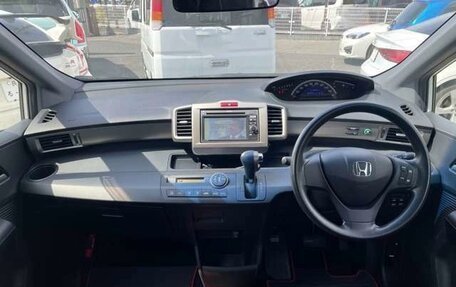 Honda Freed I, 2016 год, 839 000 рублей, 6 фотография