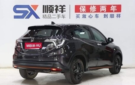 Honda Vezel, 2021 год, 1 600 000 рублей, 4 фотография