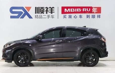 Honda Vezel, 2021 год, 1 600 000 рублей, 13 фотография