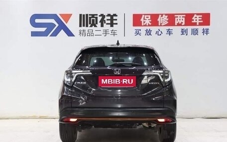 Honda Vezel, 2021 год, 1 600 000 рублей, 14 фотография