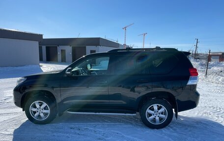 Toyota Land Cruiser Prado 150 рестайлинг 2, 2011 год, 2 800 000 рублей, 8 фотография