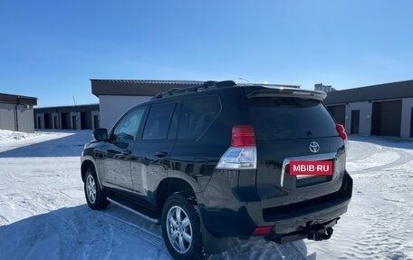 Toyota Land Cruiser Prado 150 рестайлинг 2, 2011 год, 2 800 000 рублей, 7 фотография