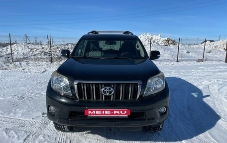 Toyota Land Cruiser Prado 150 рестайлинг 2, 2011 год, 2 800 000 рублей, 2 фотография