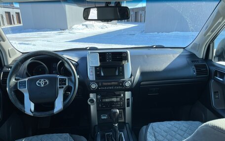 Toyota Land Cruiser Prado 150 рестайлинг 2, 2011 год, 2 800 000 рублей, 16 фотография
