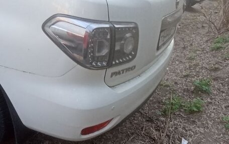 Nissan Patrol, 2011 год, 2 000 000 рублей, 4 фотография