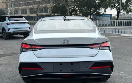 Hyundai Elantra, 2025 год, 1 640 000 рублей, 4 фотография