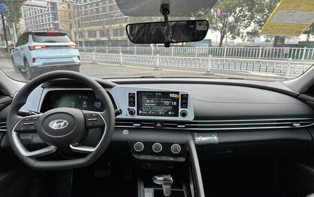 Hyundai Elantra, 2025 год, 1 640 000 рублей, 7 фотография