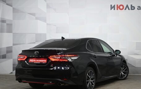 Toyota Camry, 2021 год, 3 350 000 рублей, 6 фотография