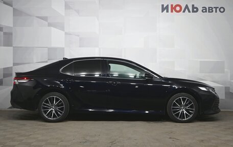 Toyota Camry, 2021 год, 3 350 000 рублей, 8 фотография