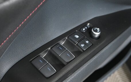 Toyota Camry, 2021 год, 3 350 000 рублей, 13 фотография