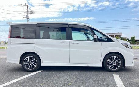 Honda Stepwgn IV, 2021 год, 1 632 000 рублей, 2 фотография
