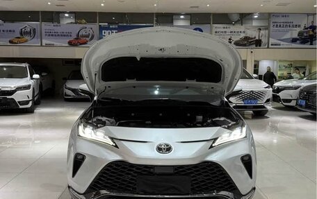 Toyota Venza, 2022 год, 3 250 000 рублей, 8 фотография