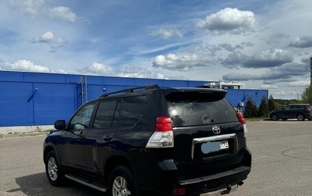 Toyota Land Cruiser Prado 150 рестайлинг 2, 2012 год, 2 600 000 рублей, 6 фотография