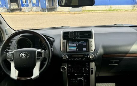 Toyota Land Cruiser Prado 150 рестайлинг 2, 2012 год, 2 600 000 рублей, 8 фотография