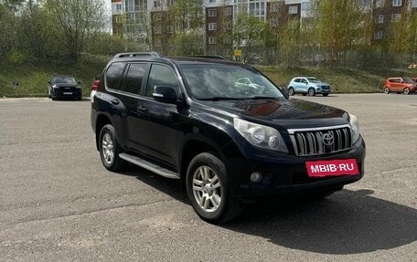Toyota Land Cruiser Prado 150 рестайлинг 2, 2012 год, 2 600 000 рублей, 9 фотография
