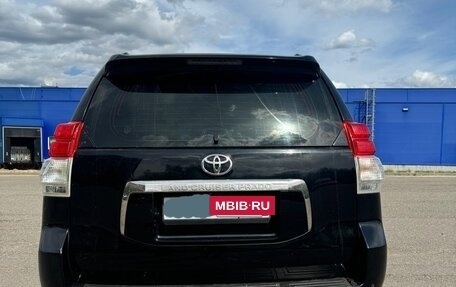 Toyota Land Cruiser Prado 150 рестайлинг 2, 2012 год, 2 600 000 рублей, 7 фотография