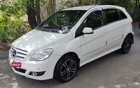 Mercedes-Benz B-Класс, 2010 год, 820 000 рублей, 4 фотография