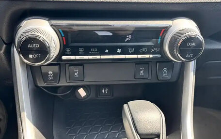 Toyota RAV4, 2021 год, 2 257 000 рублей, 9 фотография