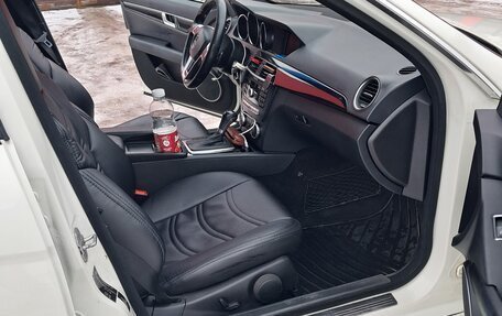 Mercedes-Benz C-Класс, 2011 год, 1 075 000 рублей, 11 фотография