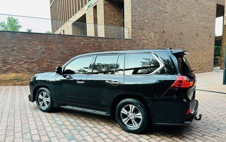 Lexus LX III, 2018 год, 7 750 000 рублей, 2 фотография
