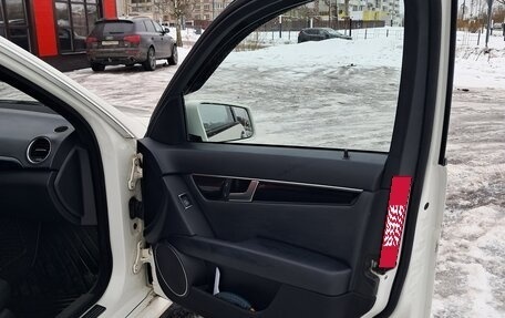 Mercedes-Benz C-Класс, 2011 год, 1 075 000 рублей, 13 фотография