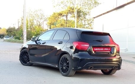 Mercedes-Benz A-Класс, 2014 год, 1 600 000 рублей, 2 фотография